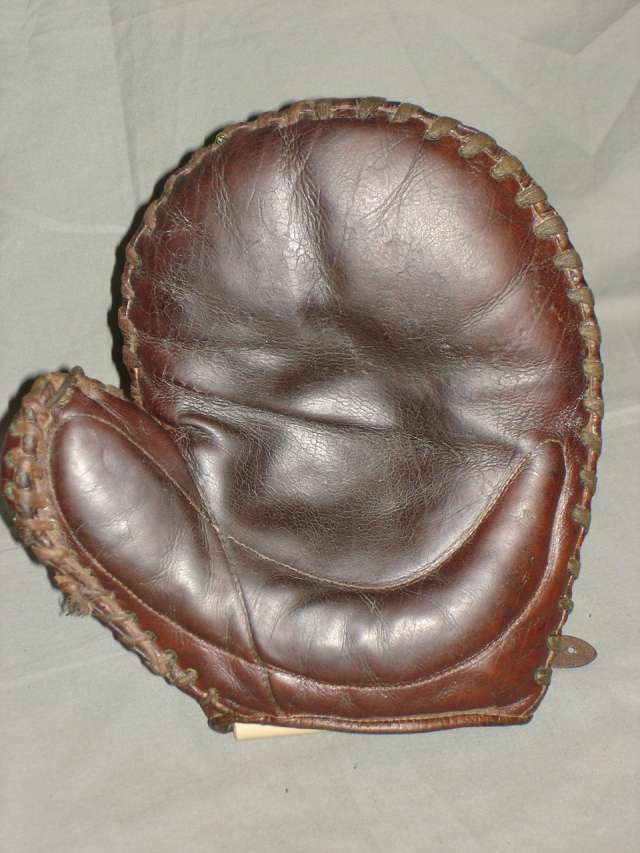 Early 1900's Crescent Basemitt Front